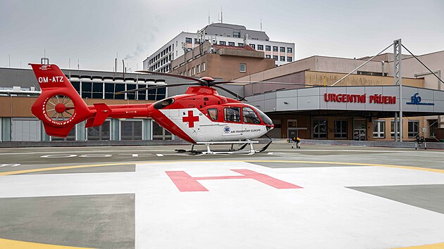 Opravený hlavní heliport u urgentního příjmu Fakultní nemocnice Ostrava. (25. dubna 2025)