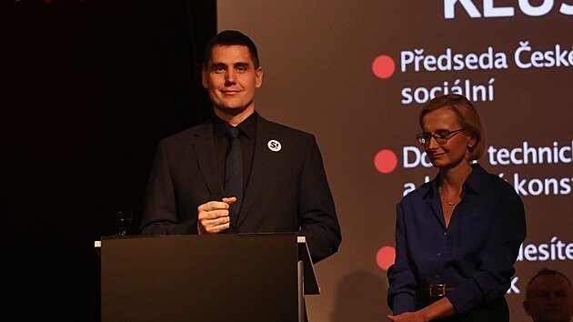 Michal Klusáček při představení kandidátů Stačilo! do Poslanecké sněmovny (31. března 2025)