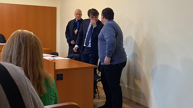 Dnes již b&yacute;val&yacute; tělocvik&aacute;ř Miroslav K. u Okresn&iacute;ho soudu v Klatovech. (18. listopadu 2024)