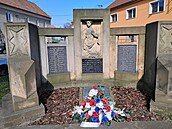 Pomník obětem nacistické okupace v Kokorech na Přerovsku se jménem Rostislava... Pomník obětem nacistické okupace v Kokorech na Přerovsku se jménem Rostislava...