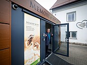 Trendy a novinky nejen ve zvířecím pohřebnictví přibližuje ředitel... Trendy a novinky nejen ve zvířecím pohřebnictví přibližuje ředitel...