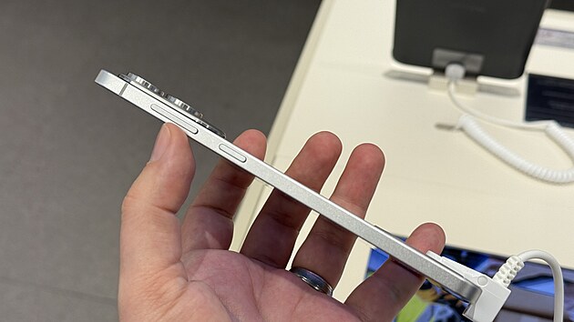 Samsung Galaxy S25 Edge Samsung Galaxy S25 Edge