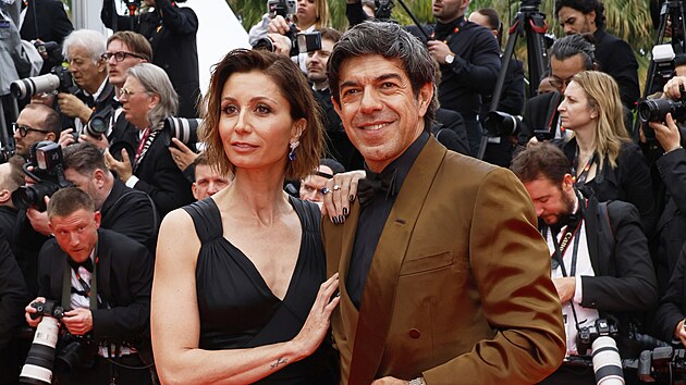 Anna Ferzetti a Pierfrancesco Favino na zahájení filmového festivalu v Cannes (13. května 2025)