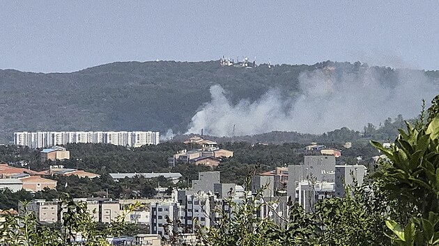 Letadlo jihokorejského námořnictva se čtyřmi lidmi na palubě krátce po vzletu narazilo do hory na jihovýchodě země. (29. května 2025)