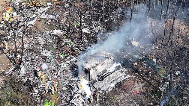 Letadlo jihokorejského námořnictva narazilo do hory. (29. května 2025)