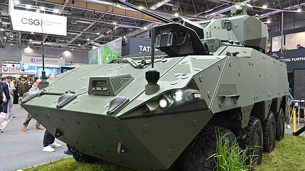 Premiéra nového panduru Tatra Defence Vehicle na mezinárodní veletrhu obranné a bezpečnostní techniky IDET v Brně. (28. května 2025)