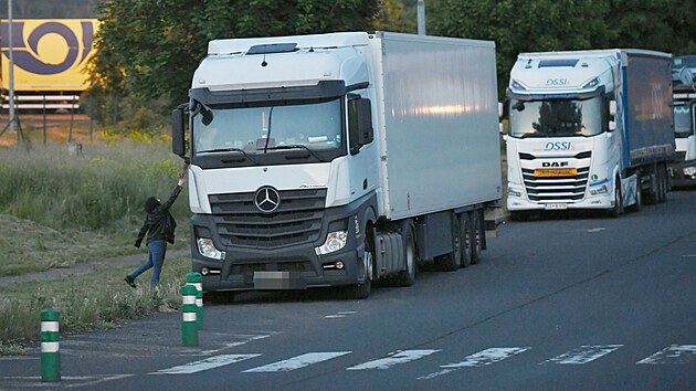 Čtvrť Předlice v Ústí nad Labem. Sexuální služby tu poskytují dospělí i děti. (červen 2025)