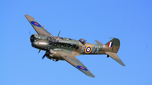 Bombardér Avro Anson Mk.I, Omaka, Nový Zéland, duben 2019 Bombardér Avro Anson Mk.I, Omaka, Nový Zéland, duben 2019