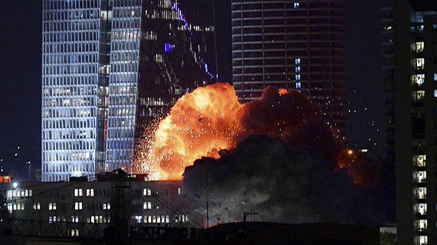Írán vypálil na Izrael rakety v odvetě na útok židovského státu. V Tel Avivu... Írán vypálil na Izrael rakety v odvetě na útok židovského státu. V Tel Avivu...