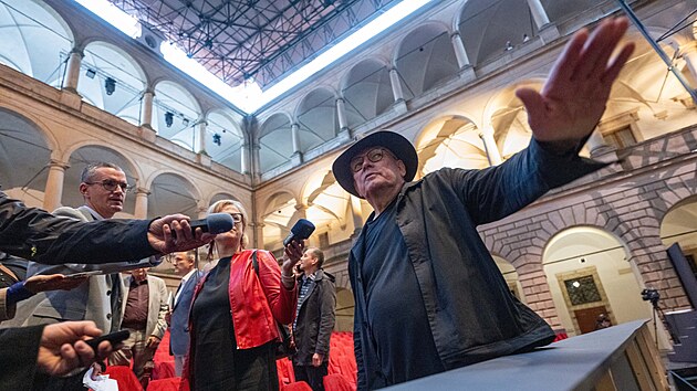 Architekt Josef Pleskot představil novou scénu na litomyšlském zámku. (7. června 2025)