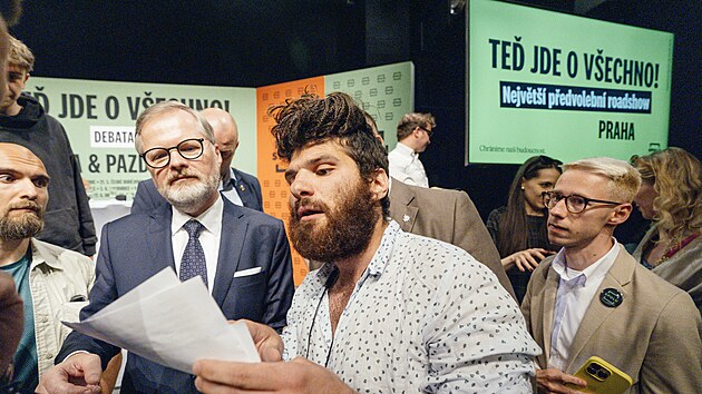 Předvolební roadshow lídrů SPOLU v Praze. (12. května 2025) Předvolební roadshow lídrů SPOLU v Praze. (12. května 2025)