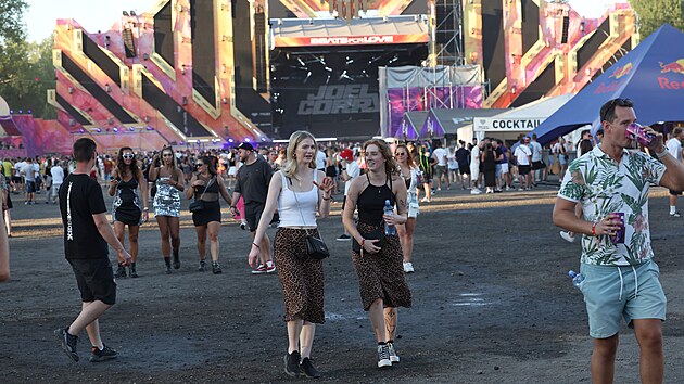 Momentky z festivalu Beats for Love, který se koná v oblasti Dolní Vítkovice v Ostravě od 2. do 5. července 2025.