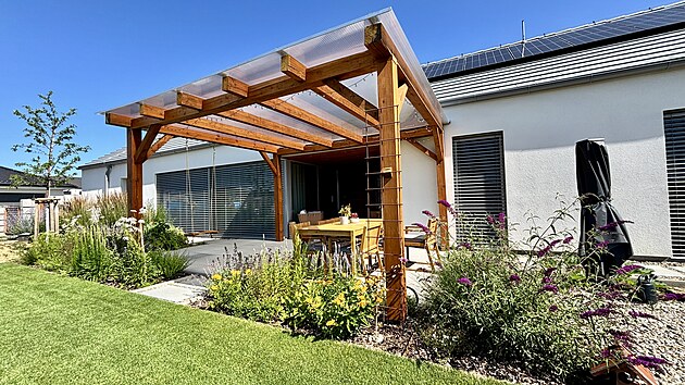 Pergola s posezením Pergola s posezením