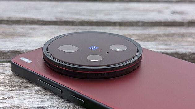 Vivo X200 Ultra Vivo X200 Ultra
