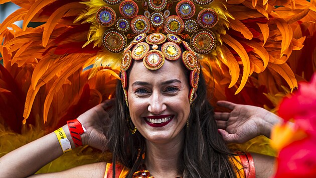 Centrem Brna prošel v sobotu karnevalový průvod v brazilském stylu. Přilákal tisíce přihlížejících, procházel z Moravského náměstí přes náměstí Svobody na Zelný trh celou hodinu. Akce byla hlavním bodem programu Brasil Festu. (4. srpna 2025)