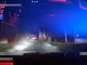 Ujíždějící řidič se policejní hlídce snažil zmizet i po svých Ujíždějící řidič se policejní hlídce snažil zmizet i po svých