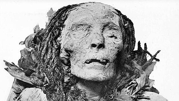 Ahmose-Nefertari, královna a matka faraóna Amenhotepa I. Její mumie údělu stát... Ahmose-Nefertari, královna a matka faraóna Amenhotepa I. Její mumie údělu stát...