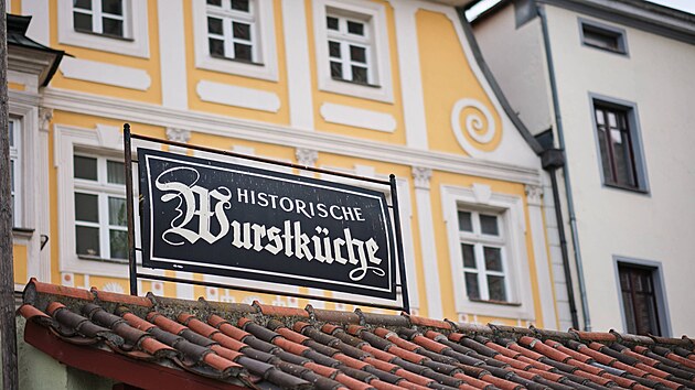 Německé spolkové země Bavorsko a Durynsko se přou o to, ze které z nich pochází slavný bratwurst, tedy klobása určená k opékání nebo grilování. (15. srpna 2025)