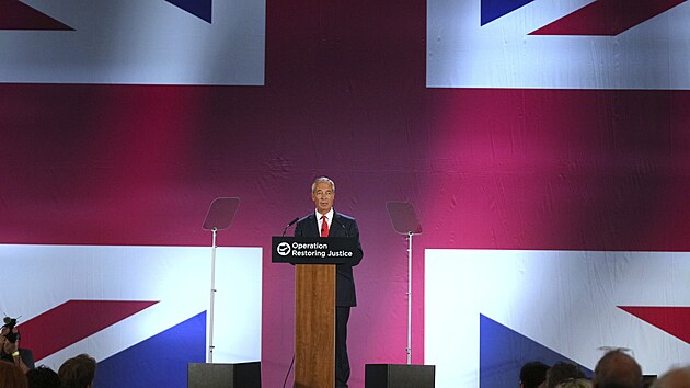 Nigel Farage představil svůj plán na omezení migrace. (26. srpna 2025)