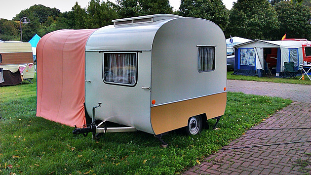 Karavan LC9-200