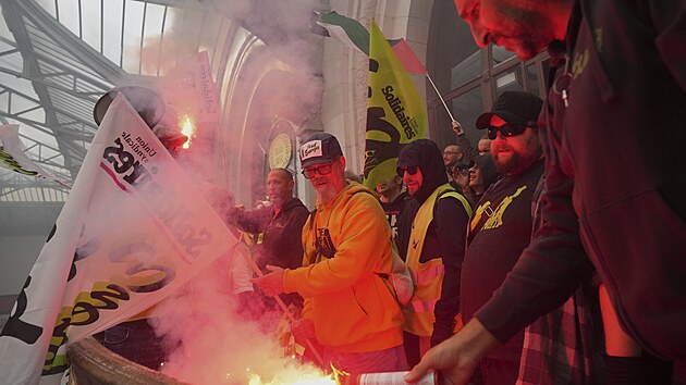 Ve Francii začaly protesty proti prezidentovi Macronovi, úsporným opatřením, vysokým životním nákladům a nerovnosti. (10. září 2025)