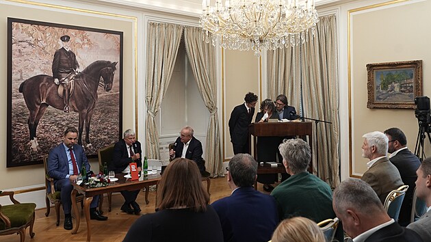 Tajemná obálka s posledními slovy prezidenta T. G. Masaryka byla otevřena. (19. září 2025)