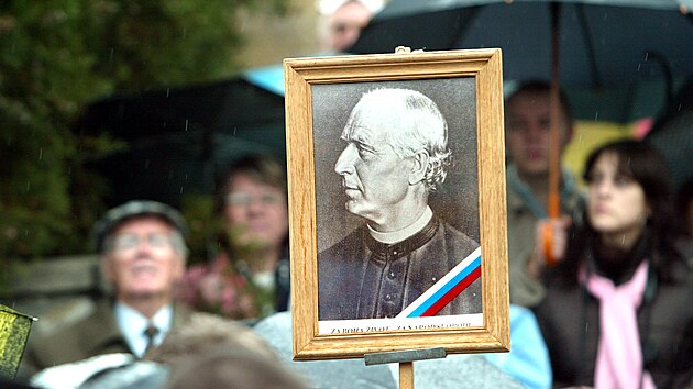 Kněz Andrej Hlinka, zakladatel krajně pravicové Hlinkovy lidové slovenské strany, na archivním snímku. (27. října 2007)