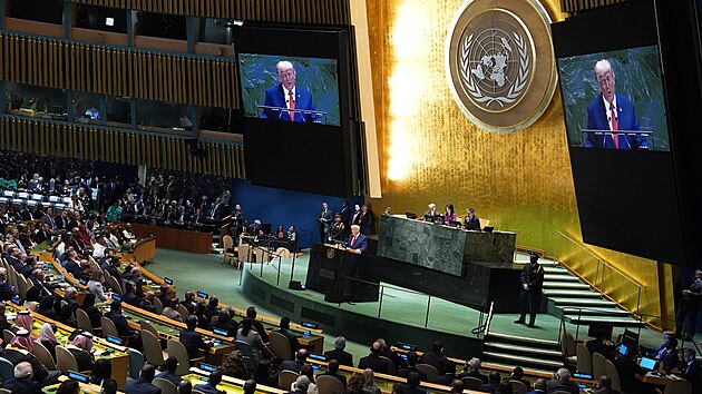 Americký prezident Donald Trump hovoří během Valného shromáždění OSN v New Yorku. (23. září 2025)