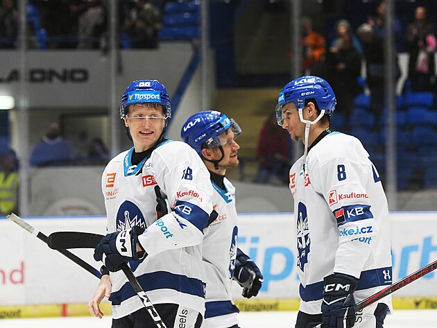 Miroslav Forman z Kladna (vlevo) během utkání se Spartou.