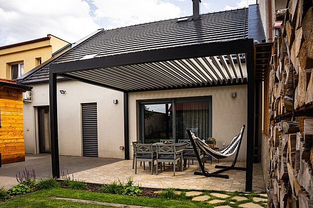 Pořízení pergoly není jen otázkou estetiky, ale i technické přípravy.