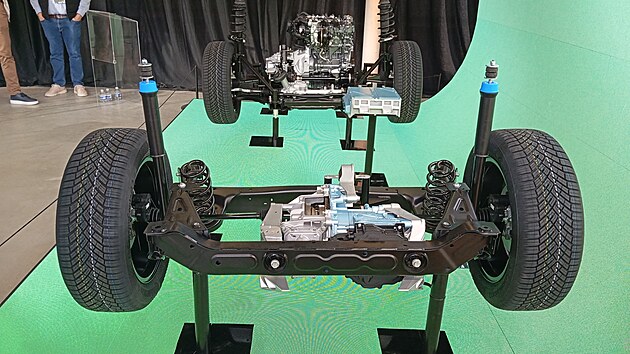 Unikátní plynový hybrid rozšiřuje nabídku Dacie Duster a Bigster