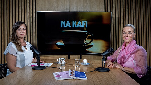 Hostem podcastu NA KAFI byla lektorka face jógy a zakladatelka Face & Eyes Yoga Academy Světlana Mihulová