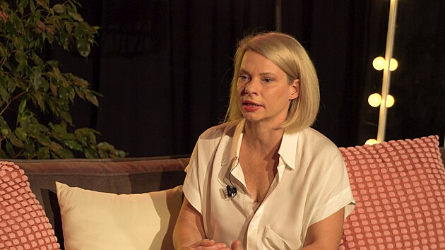 Přiznat se ke sledování porna? K tomu se lidé doznávají jen neradi. Podle Poupětové se s tím pojí odsudky a stigmatizace.