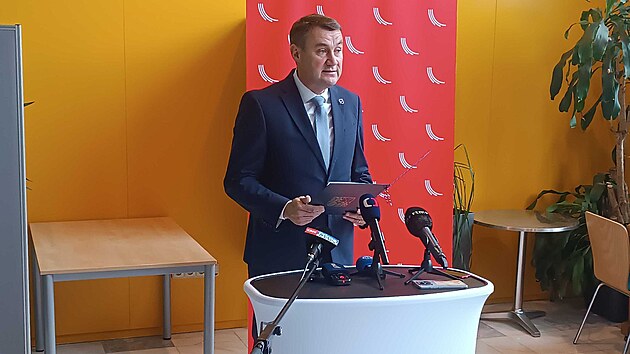 Mimořádný brífink hejtmana Libereckého kraje Martina Půty (16. října 2025)