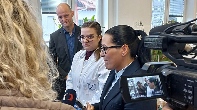 Petra Kováčová a Markéta Předotová, výzkumnice ústecké Spolchemie, které pracovaly s technologií SPOLCHEMIE WaterTreat, tedy dokonalým čištěním odpadní vody.