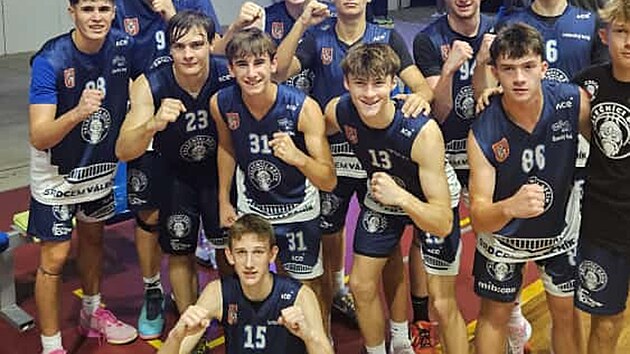 Basketbalový tým Válečníků Děčín U17 na turnaji v italské Calabrii.