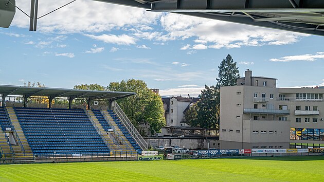 Tribuny na fotbalovém stadionu ve Zlíně (13. říjen 2025)