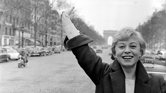 John Sadovy: Italská herečka Giulietta Masina na návštěvě Paříže