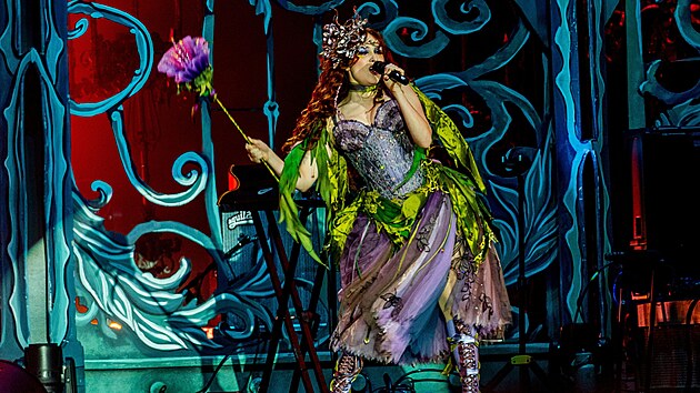 Za inspiraci po styl whimsigoth si můžete vzít i zpěvačku Chappell Roan