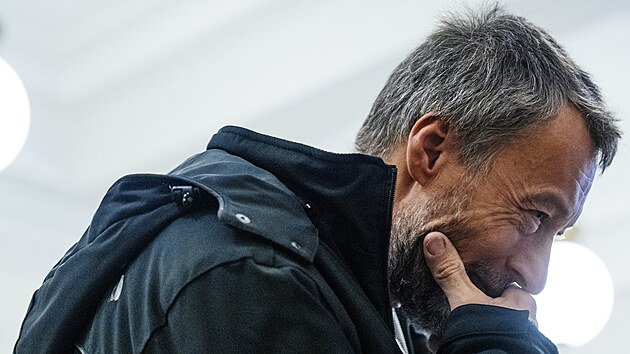 Obžalovaný Miloš Ouřecký u Městského soudu v Praze v kauze proruské domobranecké skupiny Českoslovenští vojáci v záloze za mír (27. října 2025)