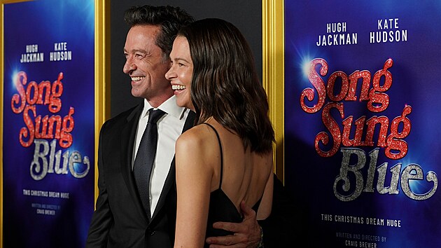 Hugh Jackman a Sutton Fosterová v Los Angeles (26. října 2025)