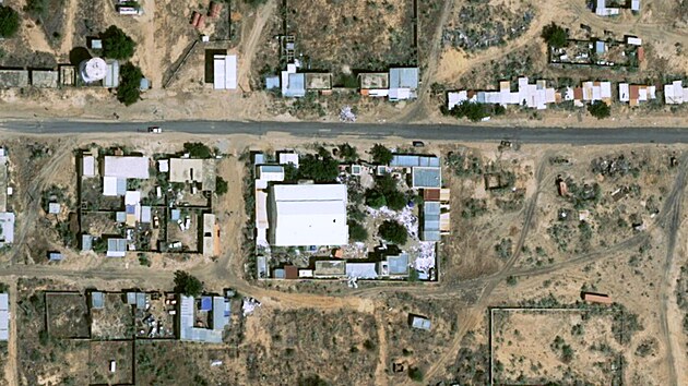 Satelitní snímek pořízený společností Airbus DS ukazuje objekty v bývalé dětské nemocnici v súdánském Fášíru, která je v rukou Sil rychlé podpory. (28. října 2025)