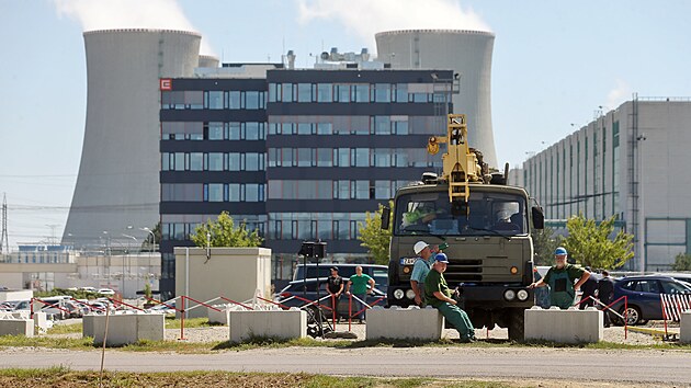 Průzkumy v Dukovanech slouží k získání podrobnějších dat o půdě a horninách pod jednotlivými budovami a komplexy nových jaderných bloků.