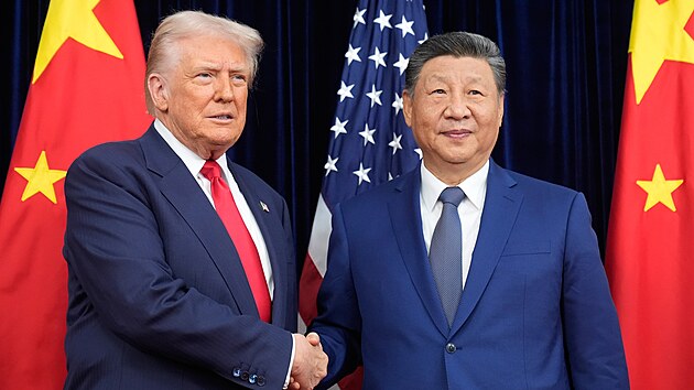 Americký prezident Donald Trump a jeho čínský protějšek Si Ťin-pching zahájili jednání v Jižní Koreji. (30. října 2025)