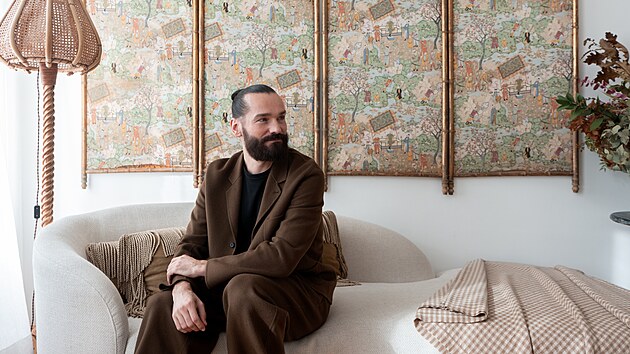 Michal Zapoměl vytvořil spolu se svým dvorním interiérovým designérem byt tak, aby se v něm cítil maximálně dobře.