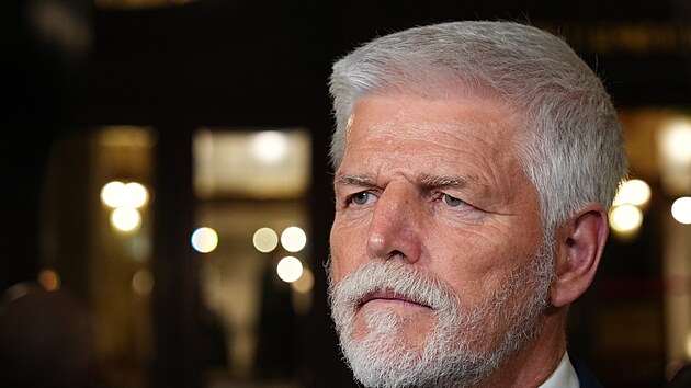 Prezident Petr Pavel během setkání se svým slovenským protějškem Peterem Pellegrinim v pražském Obecním domě. (4. listopadu 2025)