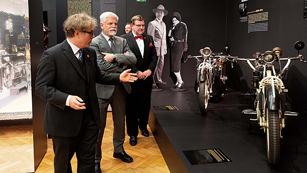 Národní technické muzeum v Praze vystavuje 30 motocyklů značky Čechie-Böhmerland u příležitosti 100. výročí od začátku výroby. Expozici si prohlédl i prezident Petr Pavel. (6. 11. 2026)
