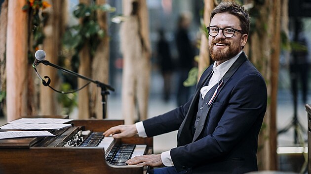 Původně brněnský klávesista a hráč na Hammondovy varhany Ondřej Pivec