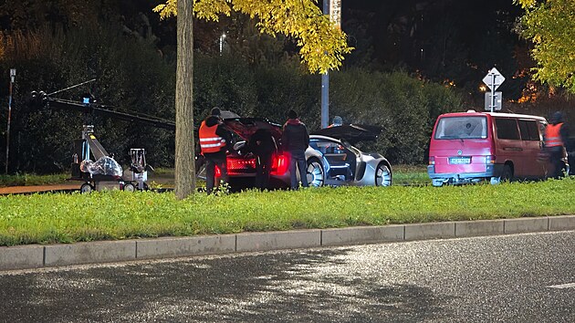 Futuristický koncept Kaiser při natáčení na Rohanském nábřeží v Praze