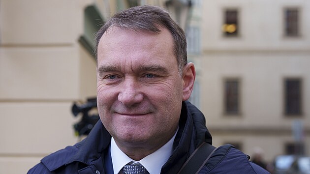 Radim Fiala (SPD) dorazil na koaliční jednání zástupců stran ANO, SPD a Motoristů o státním rozpočtu. (11. listopadu 2025)